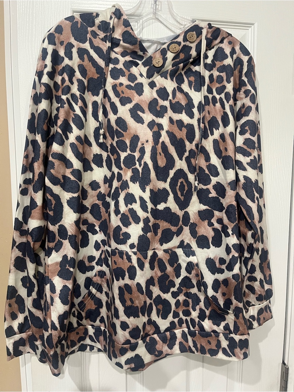 Leopard Print Hooded Pullover Sweatshirt - Brown/Black
